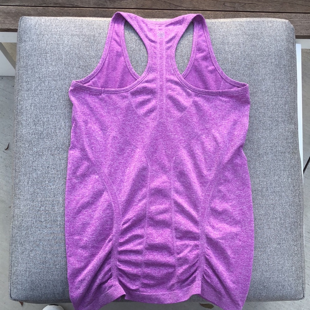 ATHLETA Seamless Fastest Track Racerback Tank w/Hem Grippers - Picture 5 of 6
